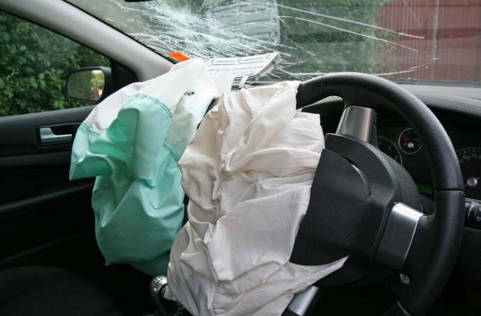 Чому не працює ремінь безпеки: основні причини, чому ремінь не витягується або не спрацьовує